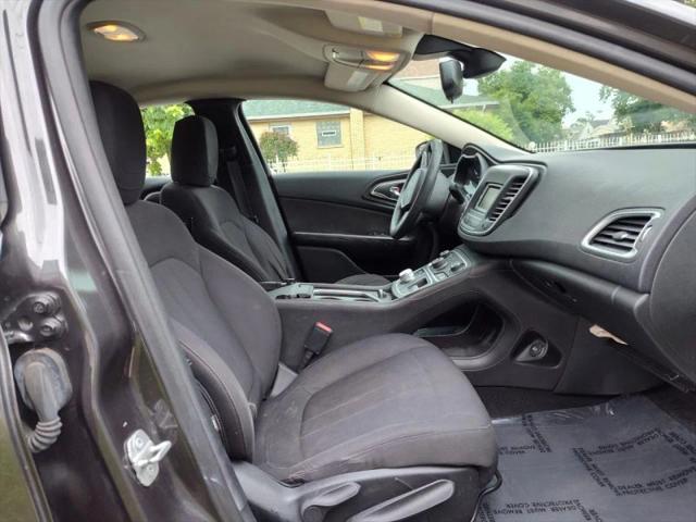 2015 Chrysler 200 Limited