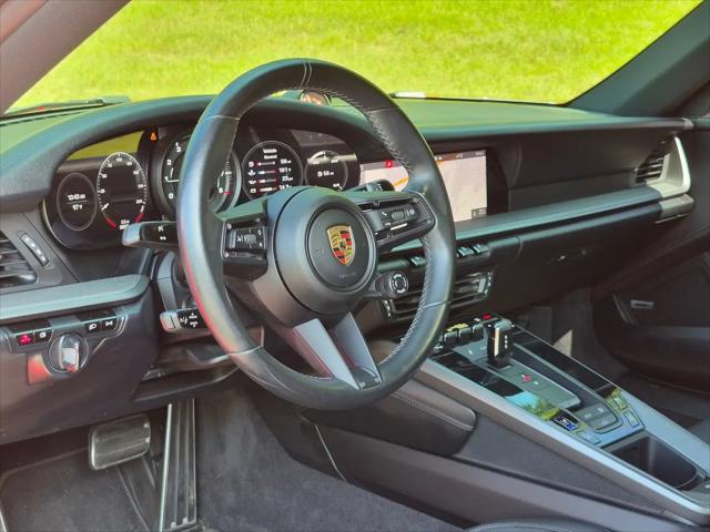 2021 Porsche 911 Carrera