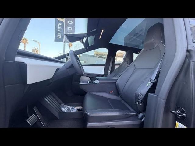 2024 Tesla Cybertruck Cyberbeast