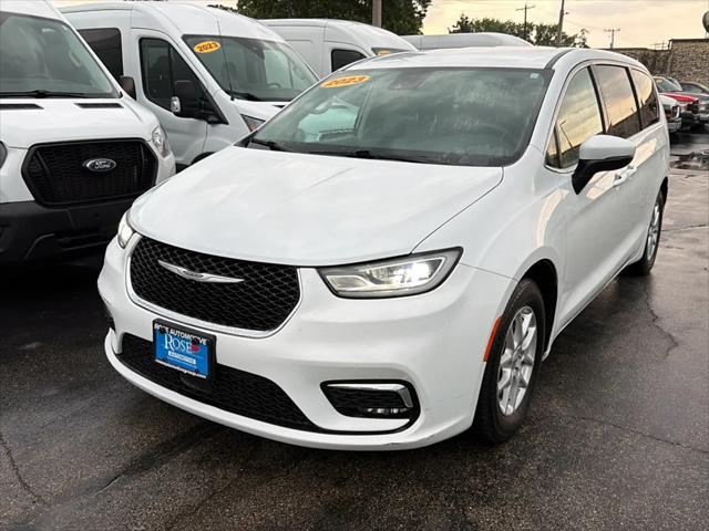 2023 Chrysler Pacifica Touring L for sale near Hamilton, OH