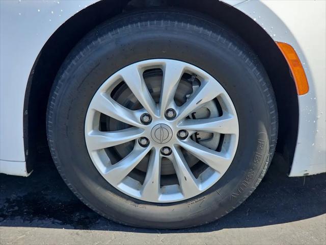 2019 Chrysler Pacifica LX