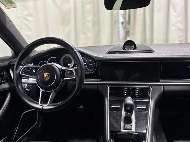 2018 Porsche Panamera 4