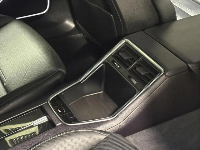 2018 Porsche Panamera 4