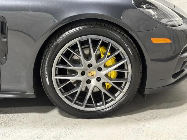 2018 Porsche Panamera 4