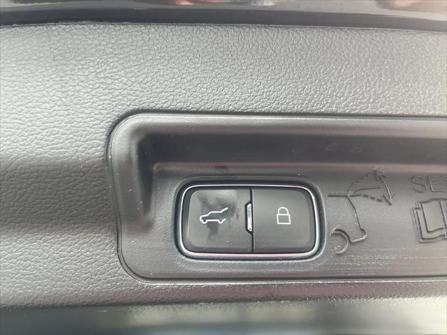 2021 Ford Explorer Base