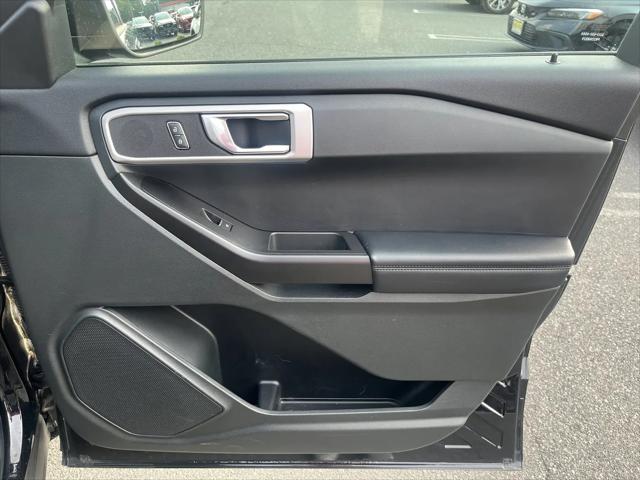 2021 Ford Explorer Base