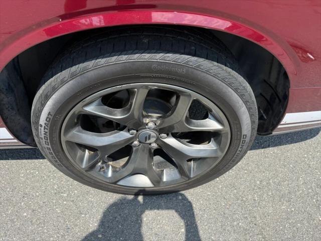 2017 Dodge Challenger SXT