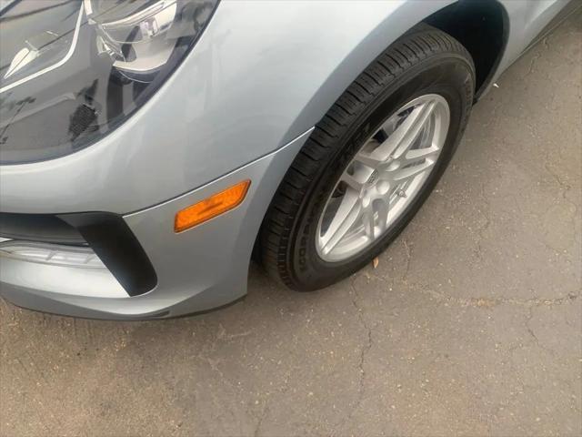 2021 Porsche Macan Macan