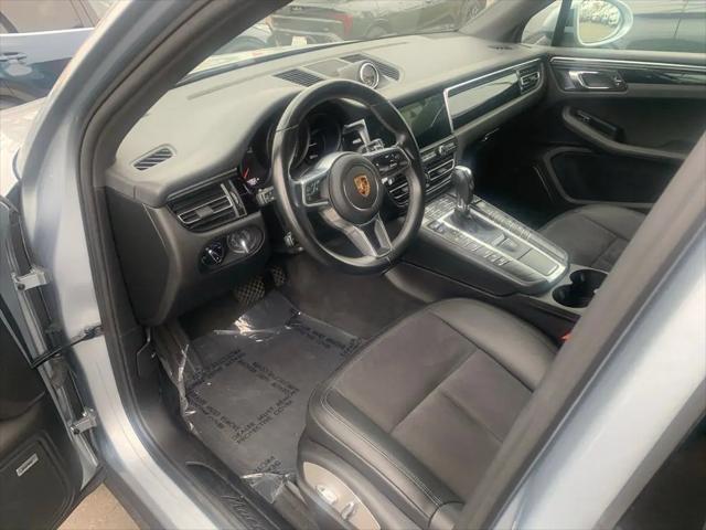 2021 Porsche Macan Macan