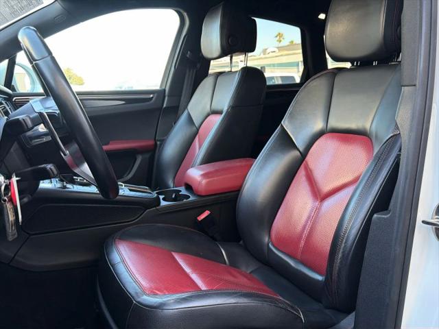 2017 Porsche Macan S