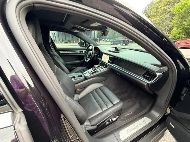 2017 Porsche Panamera 4S