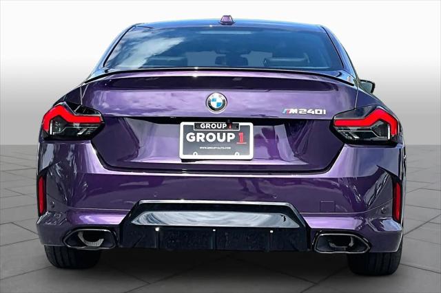 2025 BMW M240 i