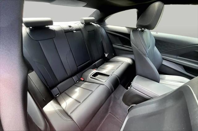 2025 BMW M240 i
