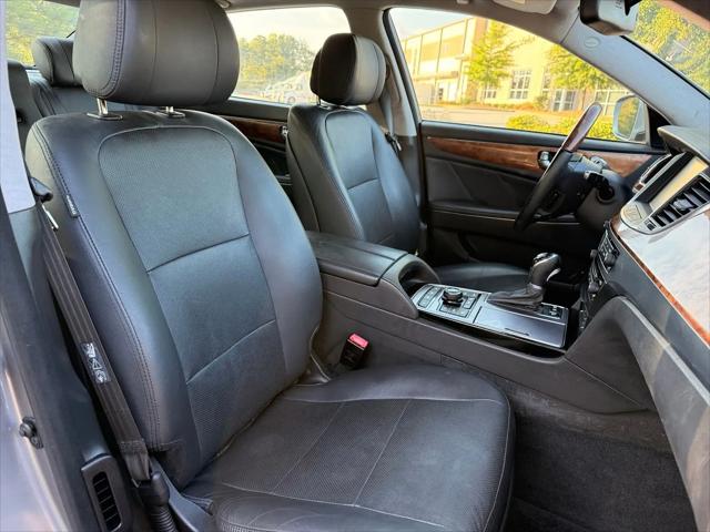 2014 Hyundai Equus Signature