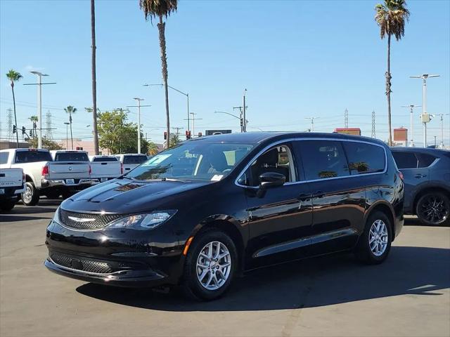 2024 Chrysler Voyager LX