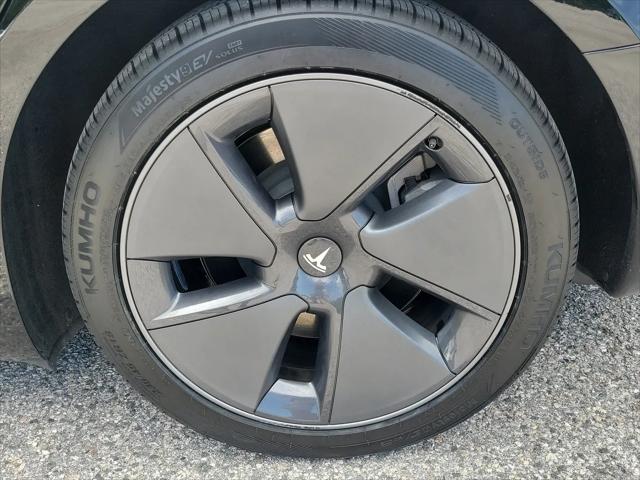 2022 Tesla Model 3 Rear-Wheel Drive