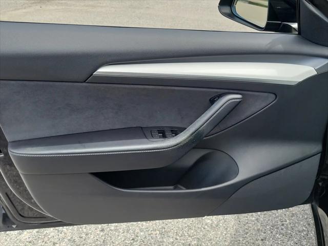 2022 Tesla Model 3 Rear-Wheel Drive