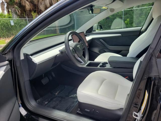 2022 Tesla Model 3 Rear-Wheel Drive