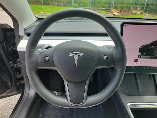 2022 Tesla Model 3 Rear-Wheel Drive