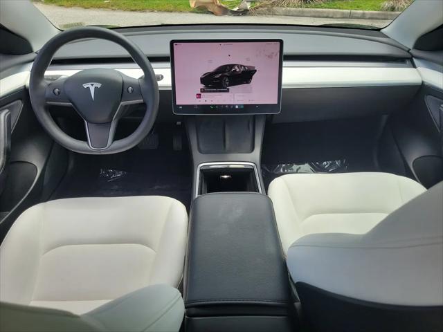 2022 Tesla Model 3 Rear-Wheel Drive