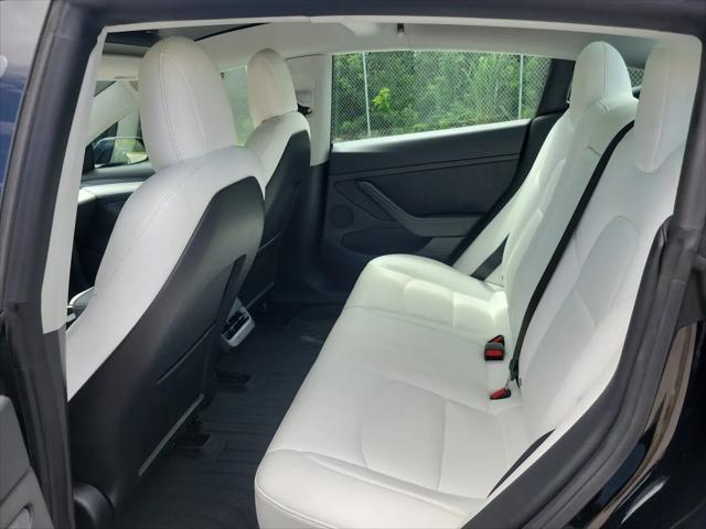 2022 Tesla Model 3 Rear-Wheel Drive