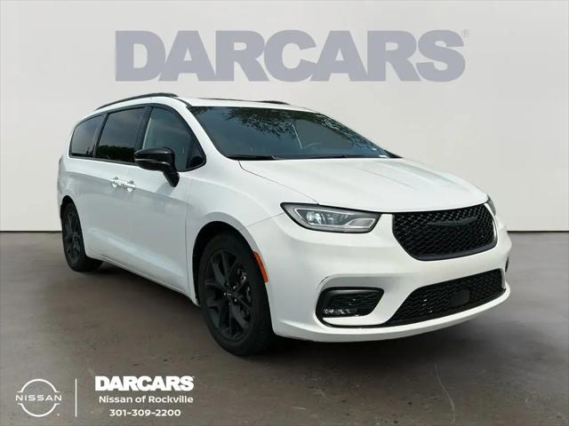 2025 Chrysler Pacifica Limited for sale in Rockville, MD