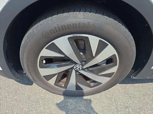 2023 Volkswagen ID.4 Pro