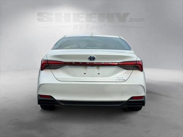 2021 Toyota Avalon XLE Hybrid