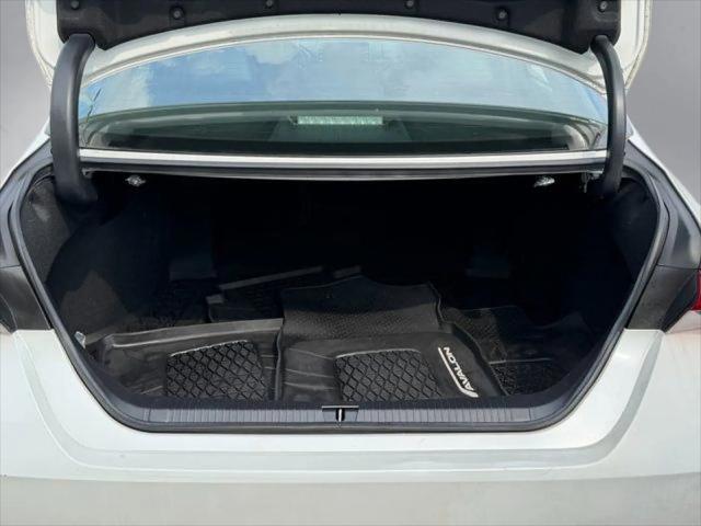 2021 Toyota Avalon XLE Hybrid