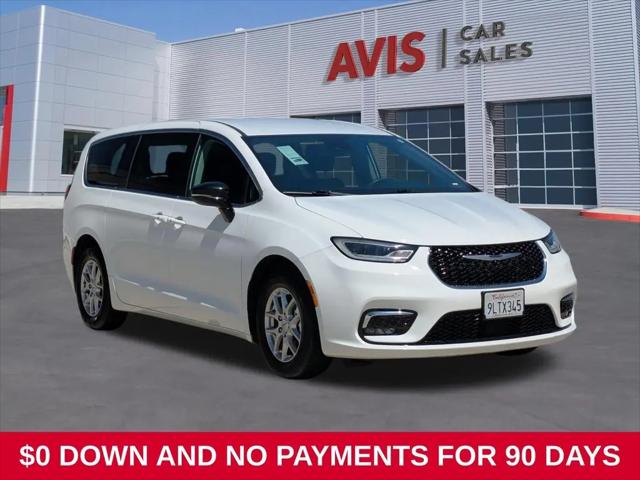 2024 Chrysler Pacifica Touring L