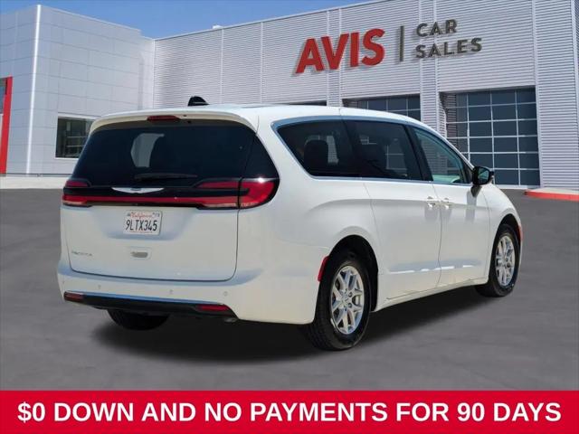 2024 Chrysler Pacifica Touring L