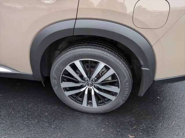 2023 Nissan Pathfinder Platinum 4WD
