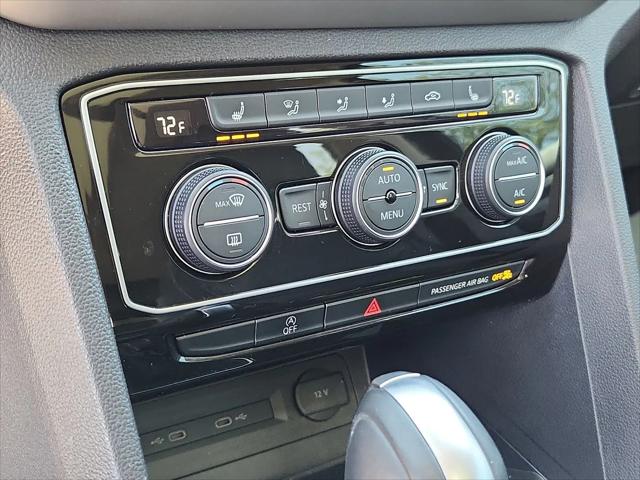 2022 Volkswagen Atlas 3.6L V6 SE w/Technology