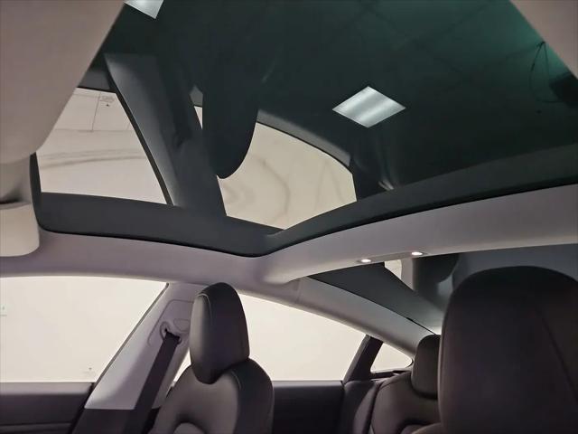 2020 Tesla Model 3 Standard Range Rear-Wheel Drive