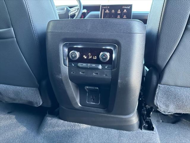 2026 GMC Yukon 4WD Denali