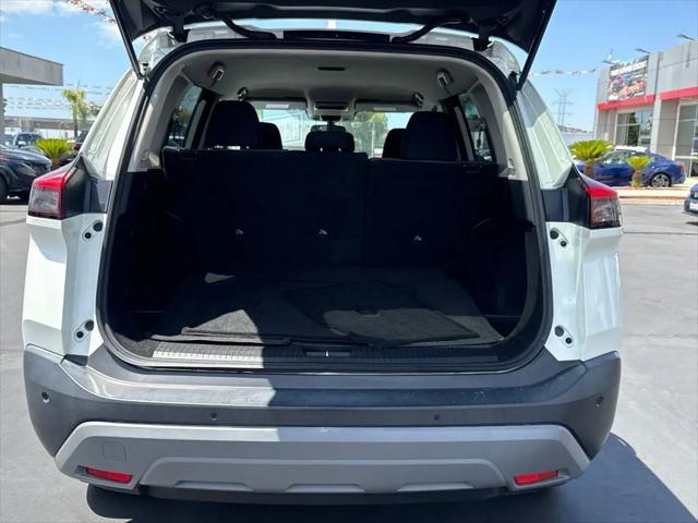 2021 Nissan Rogue SV FWD