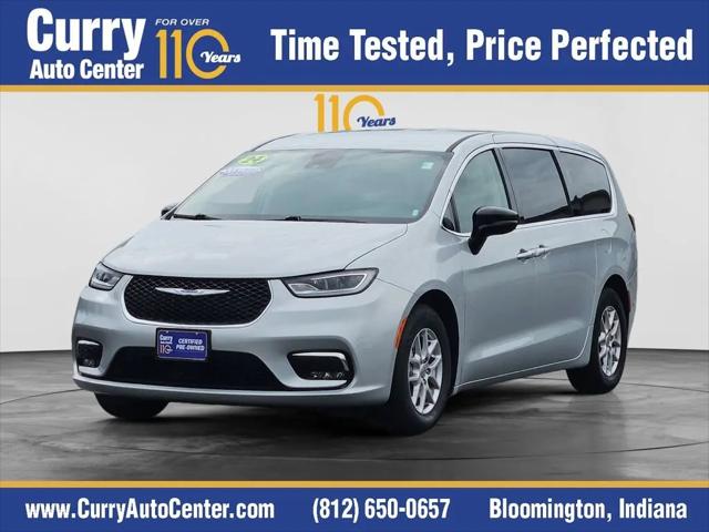 2024 Chrysler Pacifica Touring L for sale in Bloomington, IN