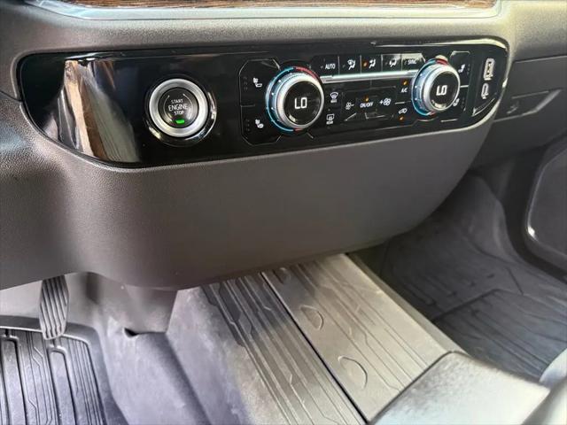 2023 GMC Sierra 1500 4WD Crew Cab Short Box Elevation with 3SB