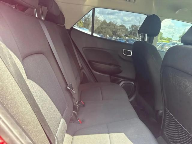 2022 Hyundai Venue SE
