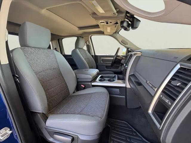 2017 Ram 1500 Big Horn Crew Cab 4x4 57 Box