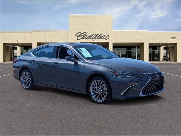 2025 Lexus ES 300h Luxury