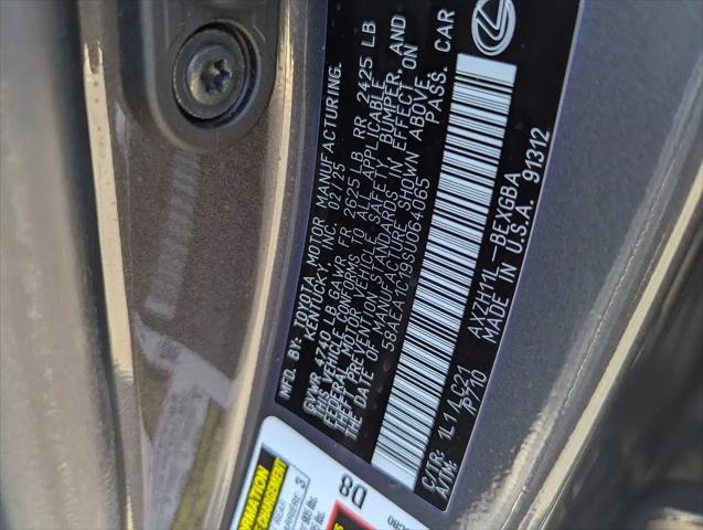 2025 Lexus ES 300h Luxury