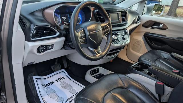 2017 Chrysler Pacifica Touring-L