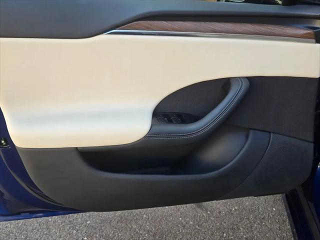 2022 Tesla Model S Dual Motor All-Wheel Drive