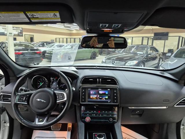 2018 Jaguar F-PACE 35t R-Sport