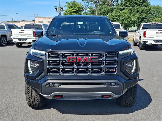 2026 GMC Canyon AT4, 4WD