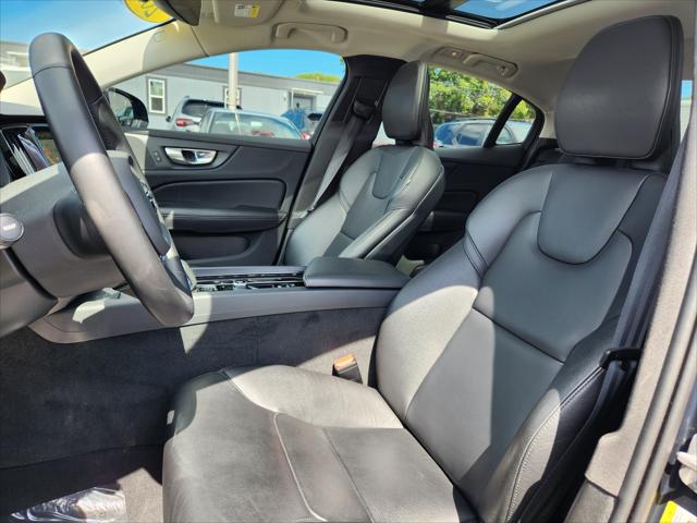 2024 Volvo S60 B5 Core Dark Theme