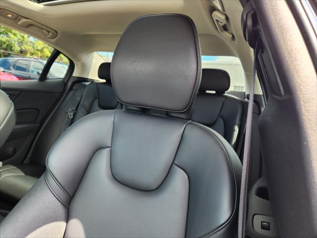 2024 Volvo S60 B5 Core Dark Theme