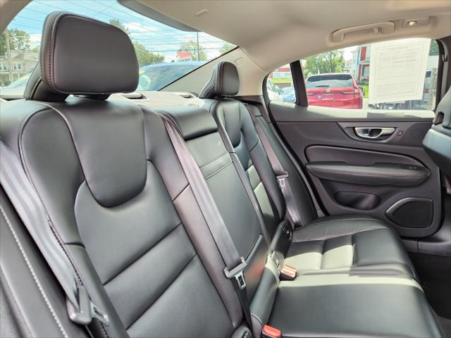 2024 Volvo S60 B5 Core Dark Theme