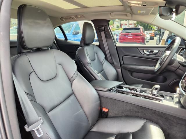 2024 Volvo S60 B5 Core Dark Theme